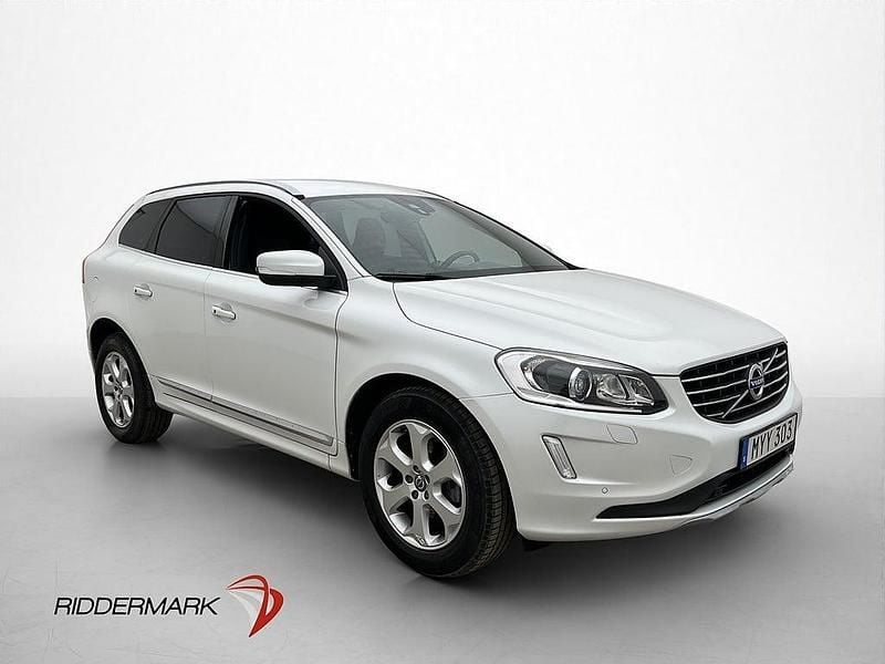 Begagnad Volvo XC60 Summum 150 HK (110 kW) 2016 Vit SUV