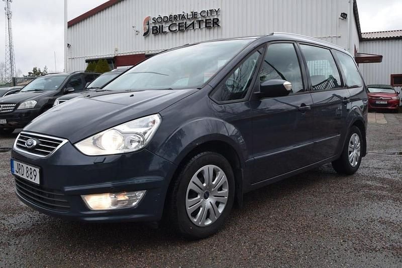 Grå Begagnad 2014 Ford Galaxy Minibuss | 114 990 kr (Bra pris) - Bild 1/4