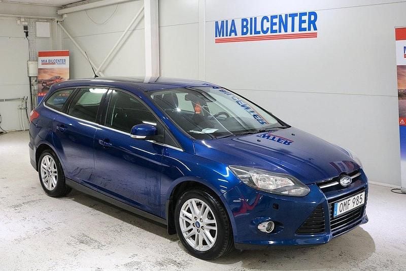 Blå Begagnad 2014 Ford Focus Titanium Kombi | 34 900 kr (Superpris) - Bild 1/3