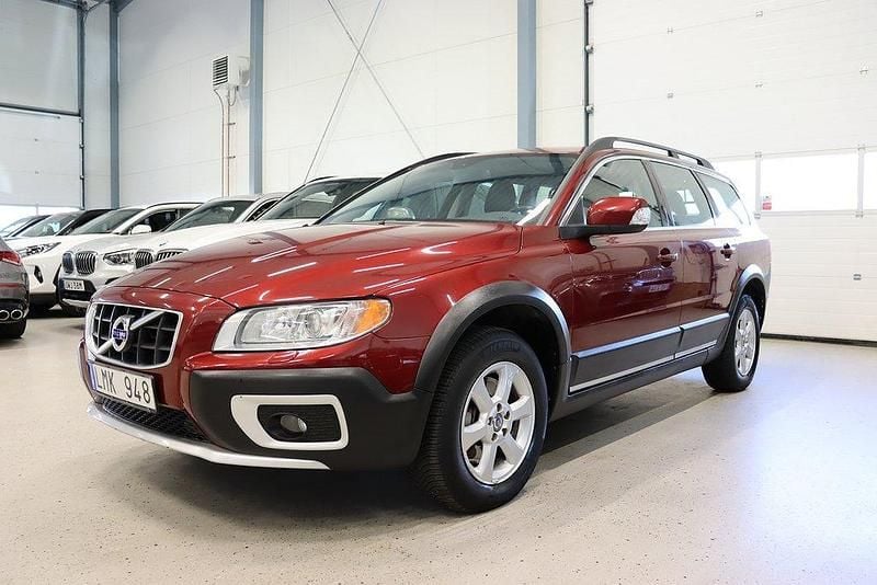 Röd Begagnad 2009 Volvo XC70 Momentum SUV | 134 900 kr (Marknadspris) - Bild 1/4