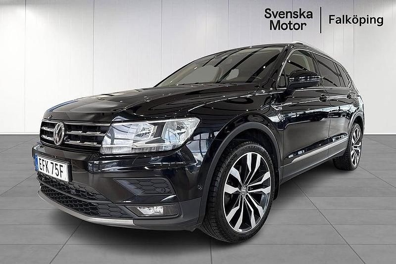 Svart Begagnad 2019 VW Tiguan Allspace SUV | 289 200 kr (Marknadspris) - Bild 1/4