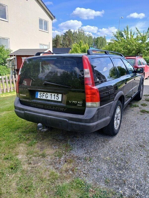 Blå Begagnad 2001 Volvo XC70 SUV | 20 000 kr (Superpris) - Bild 1/2