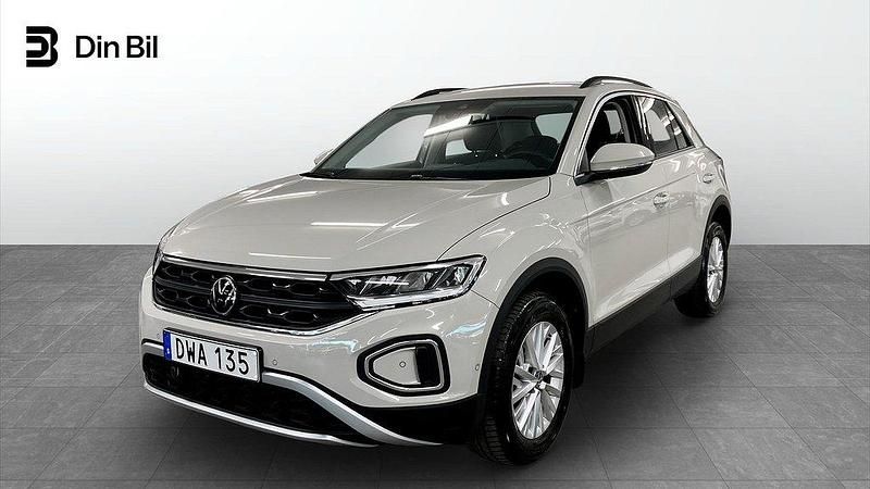 Grå (smokey grey metallic) Begagnad 2025 VW Taigo R-line SUV | 274 900 kr (Marknadspris) - Bild 1/4
