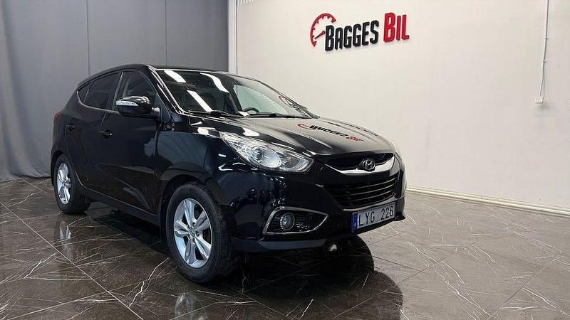 Svart Begagnad 2012 Hyundai ix35 SUV | 62 500 kr (Marknadspris) - Bild 1/4