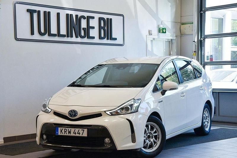 Vit Begagnad 2018 Toyota Prius Halvkombi | 279 900 kr - Bild 1/4