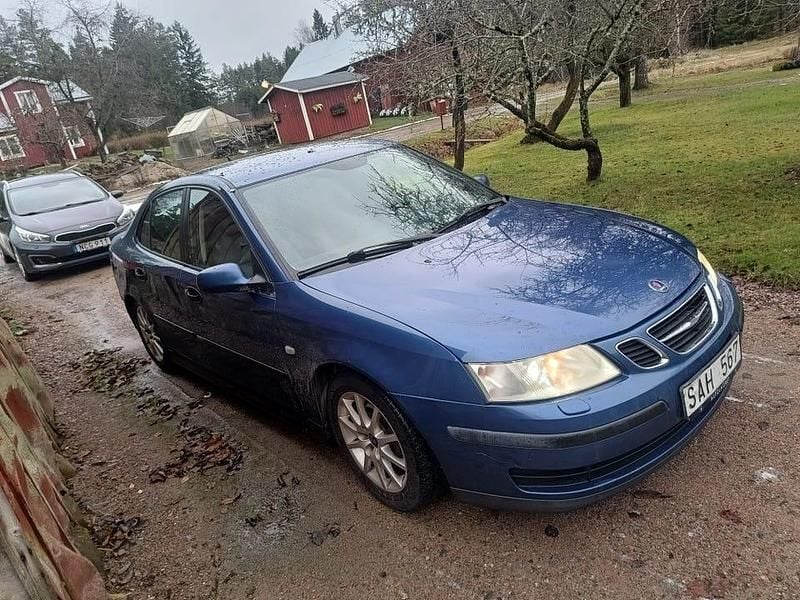 Begagnad 2003 Saab 9-3 Sedan | 22 900 kr (Bra pris) - Bild 1/4