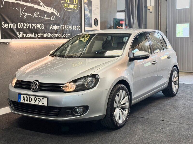 Silver Begagnad 2011 VW Golf Halvkombi | 49 900 kr (Marknadspris) - Bild 1/4