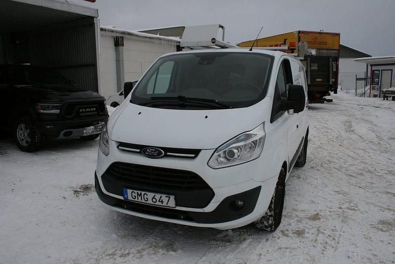 Begagnad Ford Transit Custom 126 HK (92 kW) 2015 Vit Van