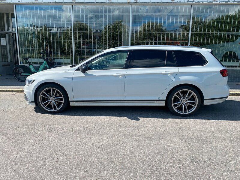 Vit Begagnad 2016 VW Passat GT Kombi | 138 500 kr (Lite dyr) - Bild 1/4