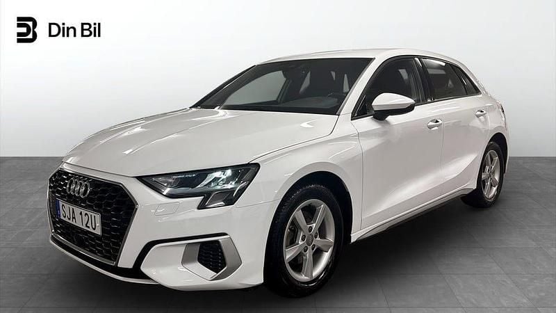 Vit Begagnad 2023 Audi A3 Design | 264 990 kr (Marknadspris) - Bild 1/4