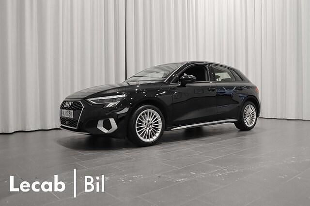 Begagnad Audi A3 Advanced Plus 150 HK (110 kW) 2020 Brilliantsvart Sedan