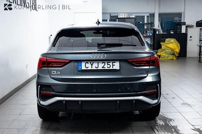 Begagnad Audi Q3 Sportback S-Line 230 HK (169 kW) 2019 Grå SUV