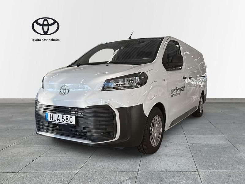 Vit Begagnad 2024 Toyota Proace Minibuss | 587 375 kr - Bild 1/4