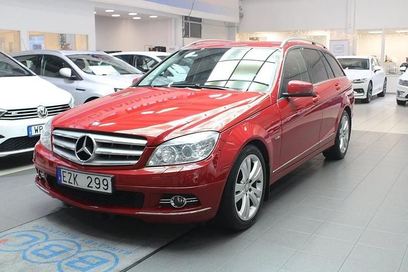 Röd Begagnad 2010 Mercedes C180 Avantgarde Kombi | 99 900 kr (Marknadspris) - Bild 1/4
