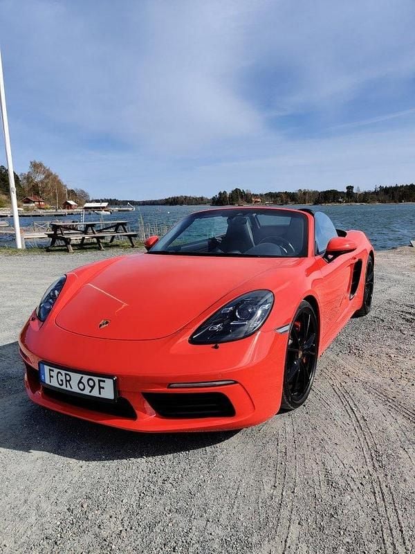Orange Begagnad 2017 Porsche 718 Boxster Cab | 610 000 kr - Bild 1/4