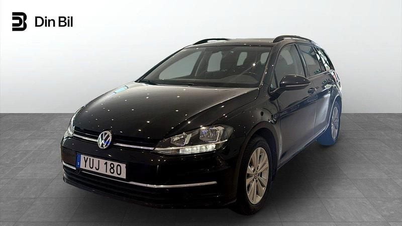 Svart Begagnad 2017 VW Golf VII Kombi | 169 900 kr (Marknadspris) - Bild 1/4