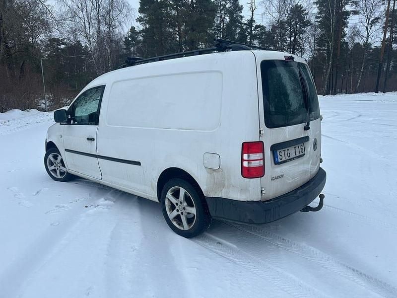 Begagnad VW Caddy Maxi 102 HK (75 kW) 2012 Minibuss