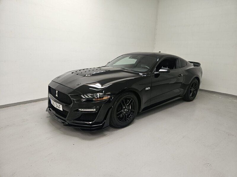 Svart Begagnad 2021 Ford Mustang GT Sportkupé | 349 000 kr - Bild 1/4