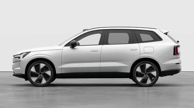 Begagnad Volvo EX90 Performance 379 kW (516 HK) 2025 Vit SUV