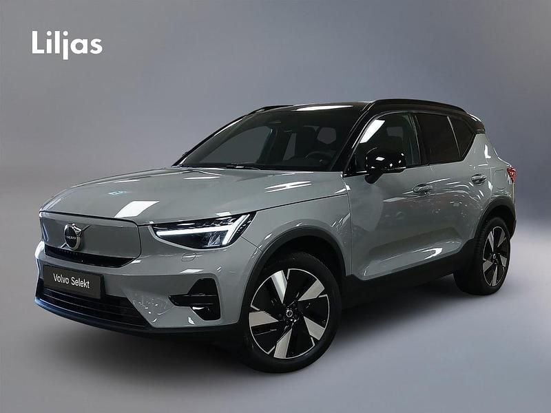 Grå Begagnad 2024 Volvo XC40 Core SUV | 408 900 kr - Bild 1/3