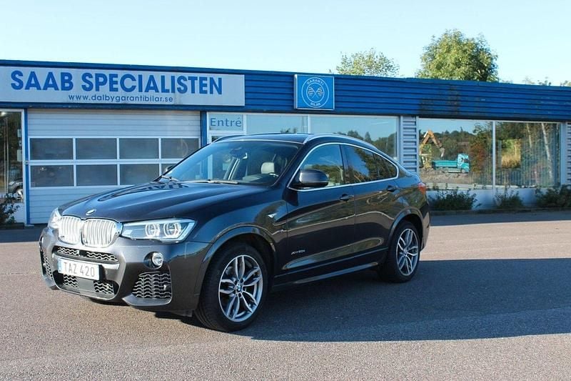 Grå Begagnad 2017 BMW X4 M Sport SUV | 265 000 kr (Marknadspris) - Bild 1/4