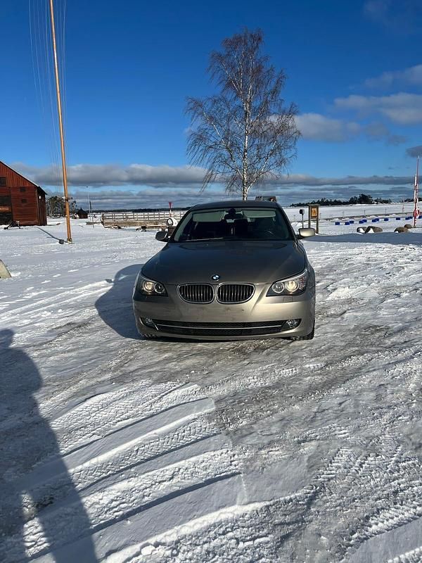 Begagnad BMW 525 218 HK (160 kW) 2008 Sedan