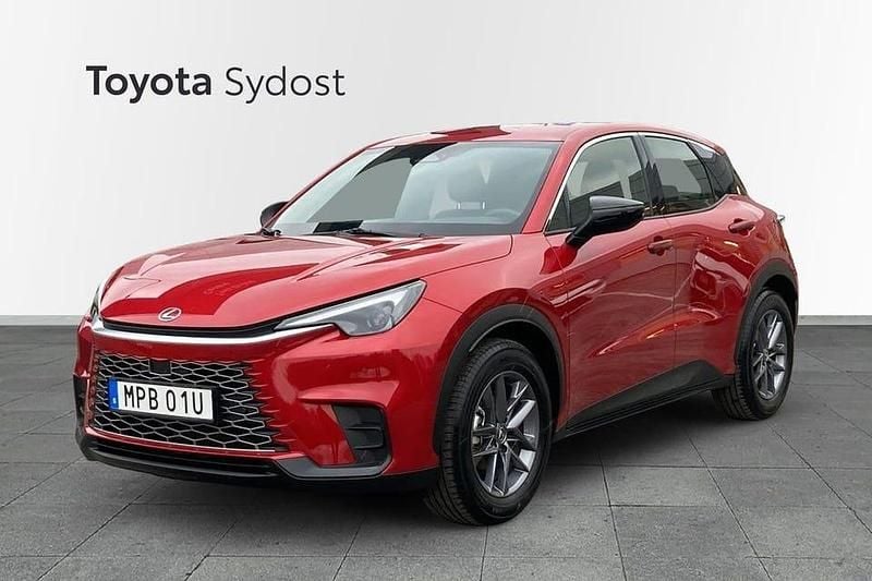 Röd Begagnad 2025 Lexus LBX SUV | 325 000 kr (Bra pris) - Bild 1/4
