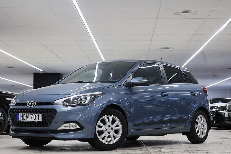 Begagnad Hyundai i20 Edition 84 HK (61 kW) 2016 Blå Halvkombi