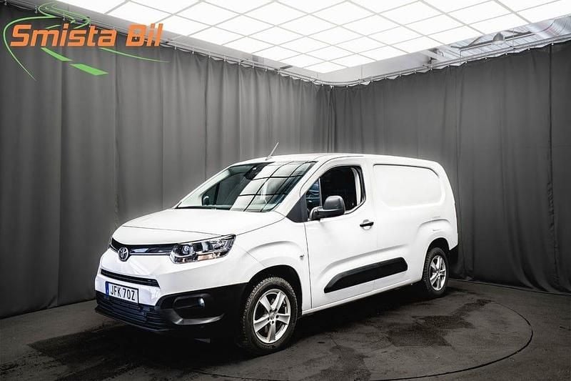 Begagnad Toyota Proace City City 131 HK (96 kW) 2021 Vit Minibuss