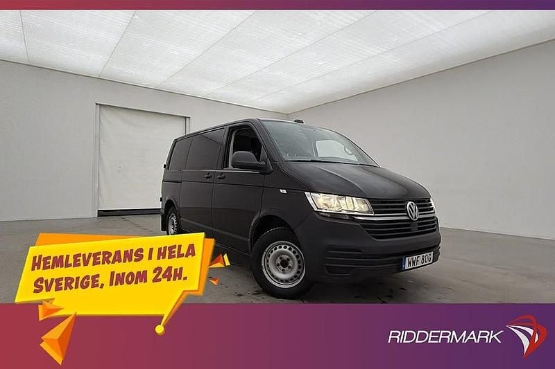 Svart Begagnad 2022 VW Transporter Van | 289 800 kr (Superpris) - Bild 1/3