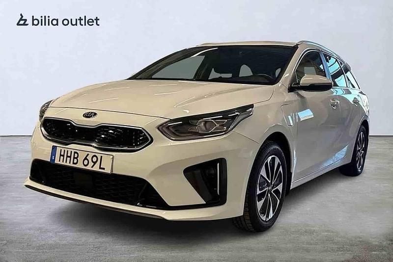 Vit Begagnad 2021 Kia Ceed Sportswagon Kombi | 189 000 kr (Superpris) - Bild 1/1
