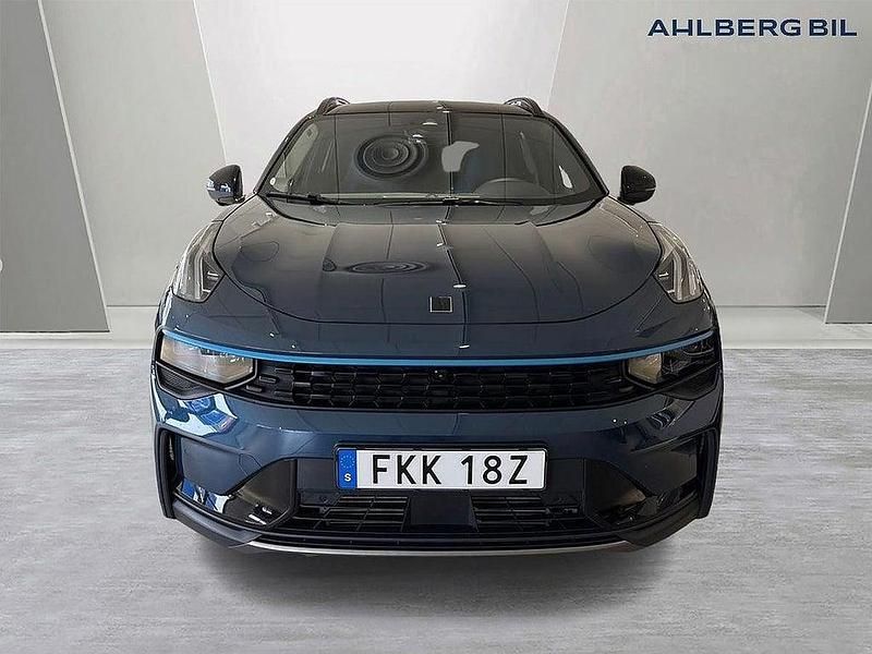 Begagnad Lynk & Co 01 264 HK (194 kW) 2023 Blå SUV