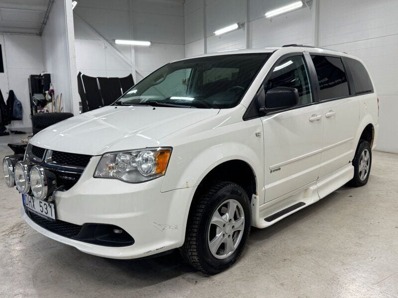 Vit Begagnad 2011 Dodge Grand Caravan Minibuss | 29 000 kr - Bild 1/4