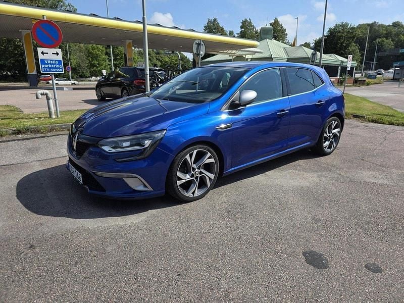 Begagnad 2017 Renault Mégane GT Line GT Halvkombi | 164 000 kr (Bra pris) - Bild 1/4