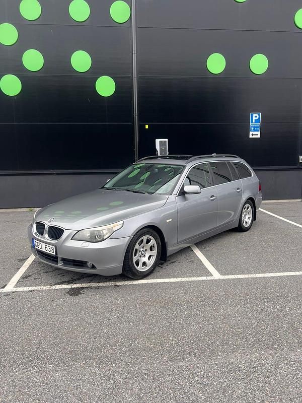 Begagnad 2005 BMW 525 Kombi | 66 000 kr (Marknadspris) - Bild 1/4