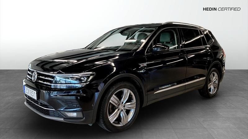 Svart (black) Begagnad 2018 VW Tiguan Allspace SUV | 279 900 kr (Marknadspris) - Bild 1/4