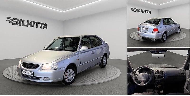 Grå Begagnad 2001 Hyundai Accent Halvkombi | 32 900 kr - Bild 1/4