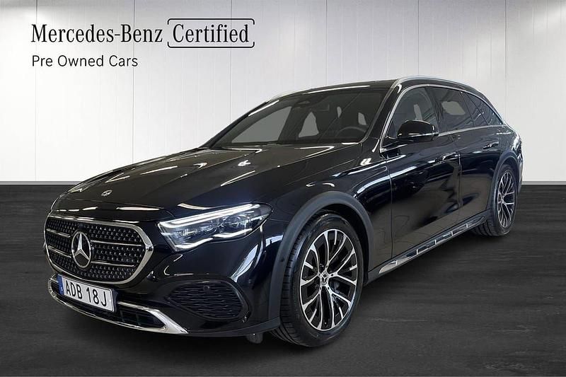 Svart Begagnad 2024 Mercedes E300 Premium SUV | 739 000 kr (Dyr) - Bild 1/4