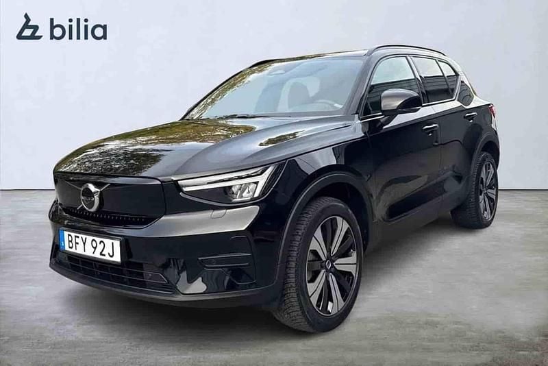 Svart Begagnad 2023 Volvo XC40 Single Motor SUV | 349 900 kr - Bild 1/1