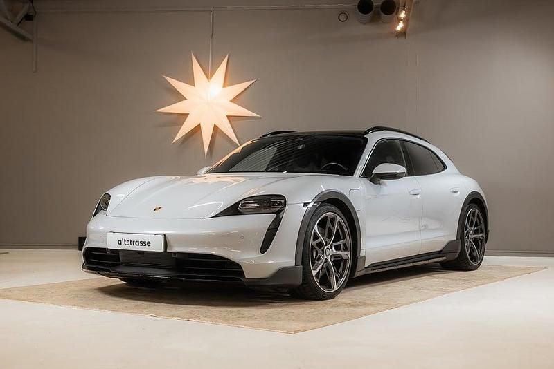 Begagnad Porsche Taycan Cross Turismo 319 kW (435 HK) 2021 Ljusgrå Kombi
