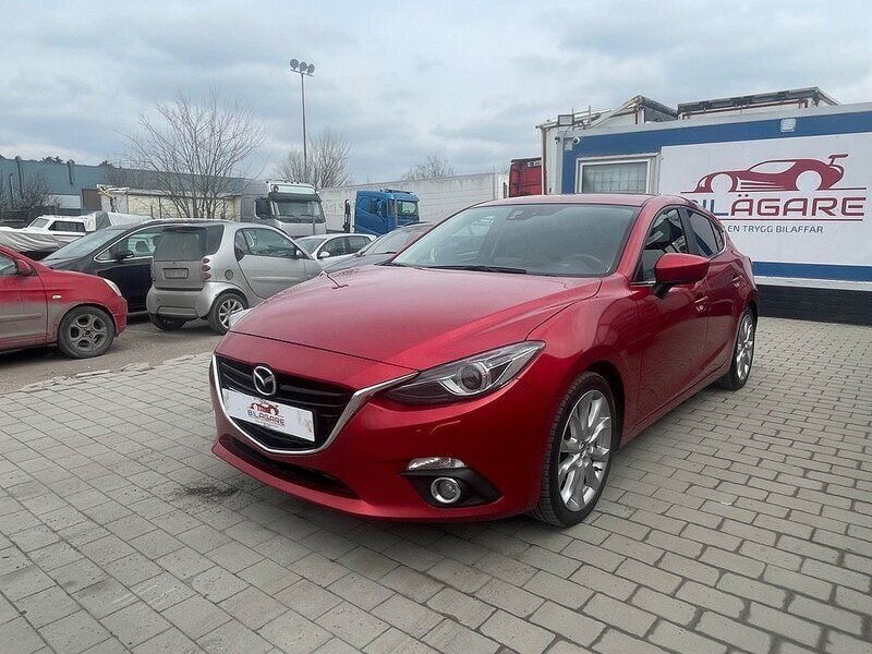 Röd Begagnad 2014 Mazda 3 Inclusive Halvkombi | 69 900 kr (Bra pris) - Bild 1/4