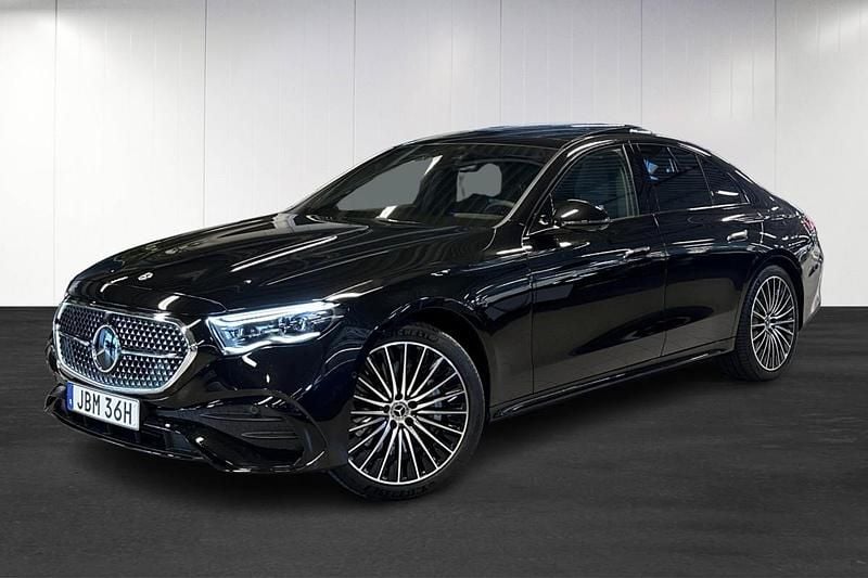Begagnad 2025 Mercedes E300 AMG line Sedan | 849 000 kr (Dyr) - Bild 1/4