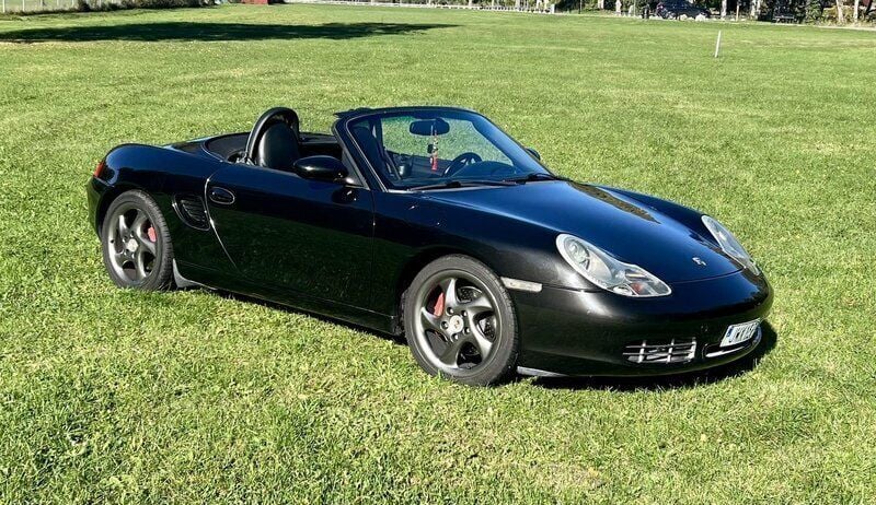 Svart Begagnad 2001 Porsche Boxster S Cab | 179 000 kr (Superpris) - Bild 1/4