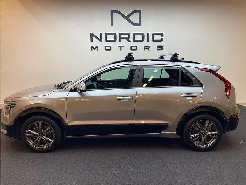 Grå Begagnad 2023 Kia e-Niro SUV | 270 000 kr (Superpris) - Bild 1/4