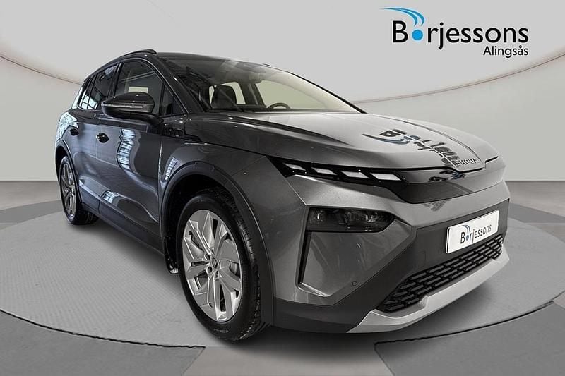 Grå Ny 2026 Skoda Elroq SUV | 498 600 kr (Marknadspris) - Bild 1/4