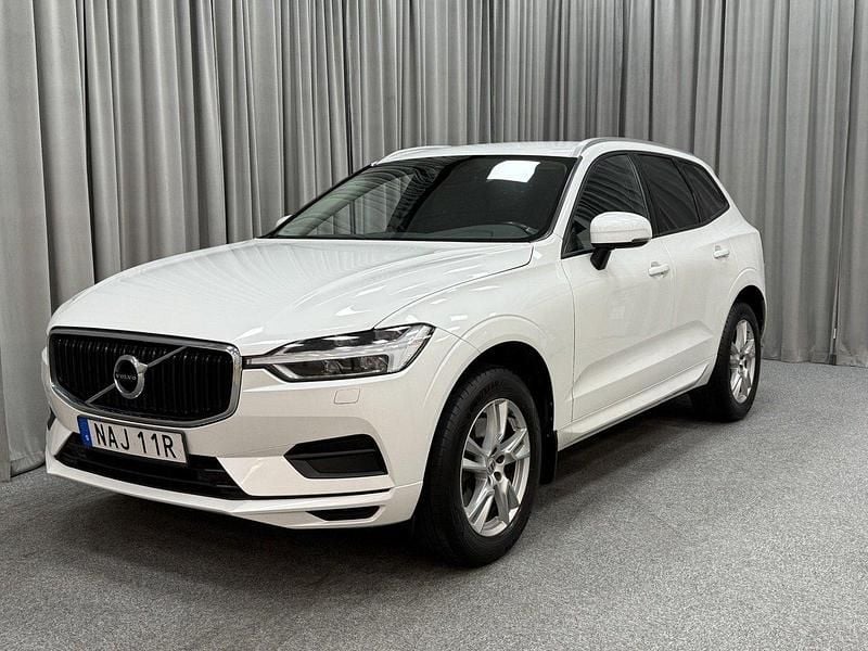 Vit Begagnad 2019 Volvo XC60 Momentum SUV | 239 900 kr (Marknadspris) - Bild 1/4