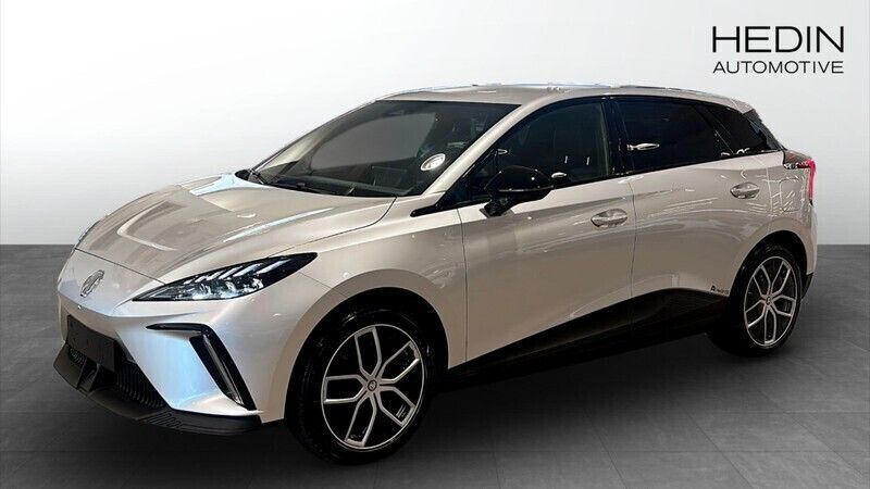 Begagnad 2023 MG MG4 EV Trophy Halvkombi | 399 990 kr - Bild 1/4