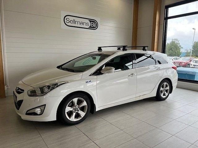 Vit Begagnad 2012 Hyundai i40 Kombi | 38 000 kr (Superpris) - Bild 1/4