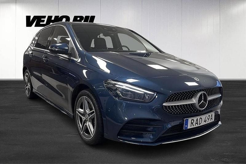 Begagnad Mercedes B250e AMG 160 HK (117 kW) 2022 Blå Minibuss