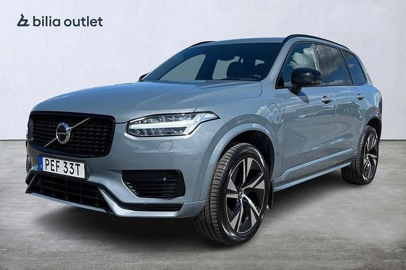Grå Begagnad 2022 Volvo XC90 R-Design SUV | 589 900 kr (Marknadspris) - Bild 1/3